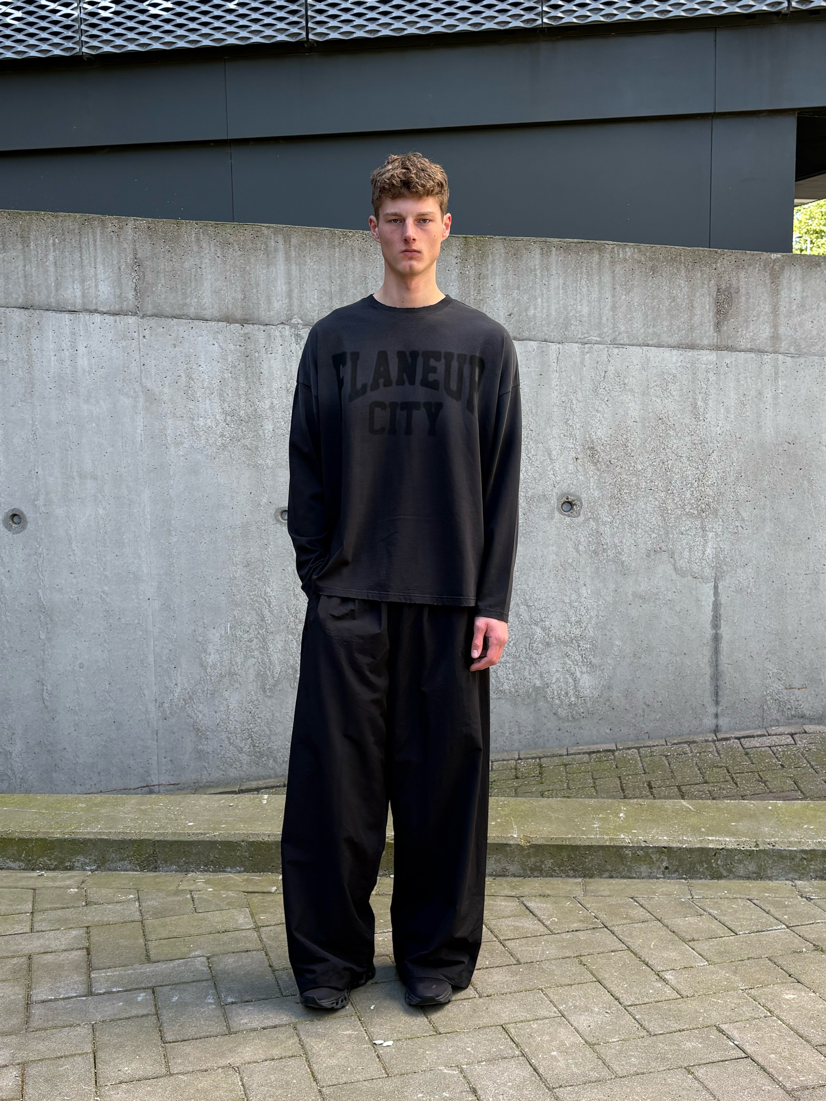 City College Long Sleeve | Aged Black